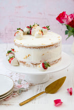 Load image into Gallery viewer, Carr's Heavenly Victoria Sponge Mix